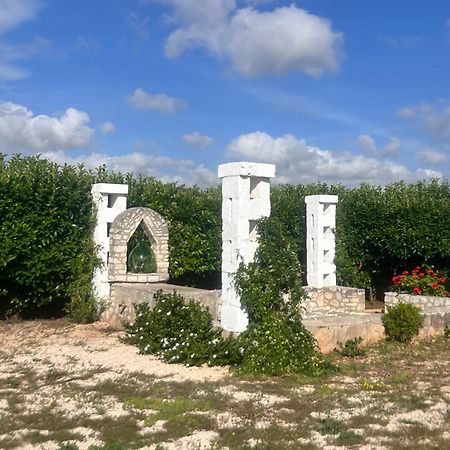 Casa con finestra che vede il mare Villa Fasano Esterno foto