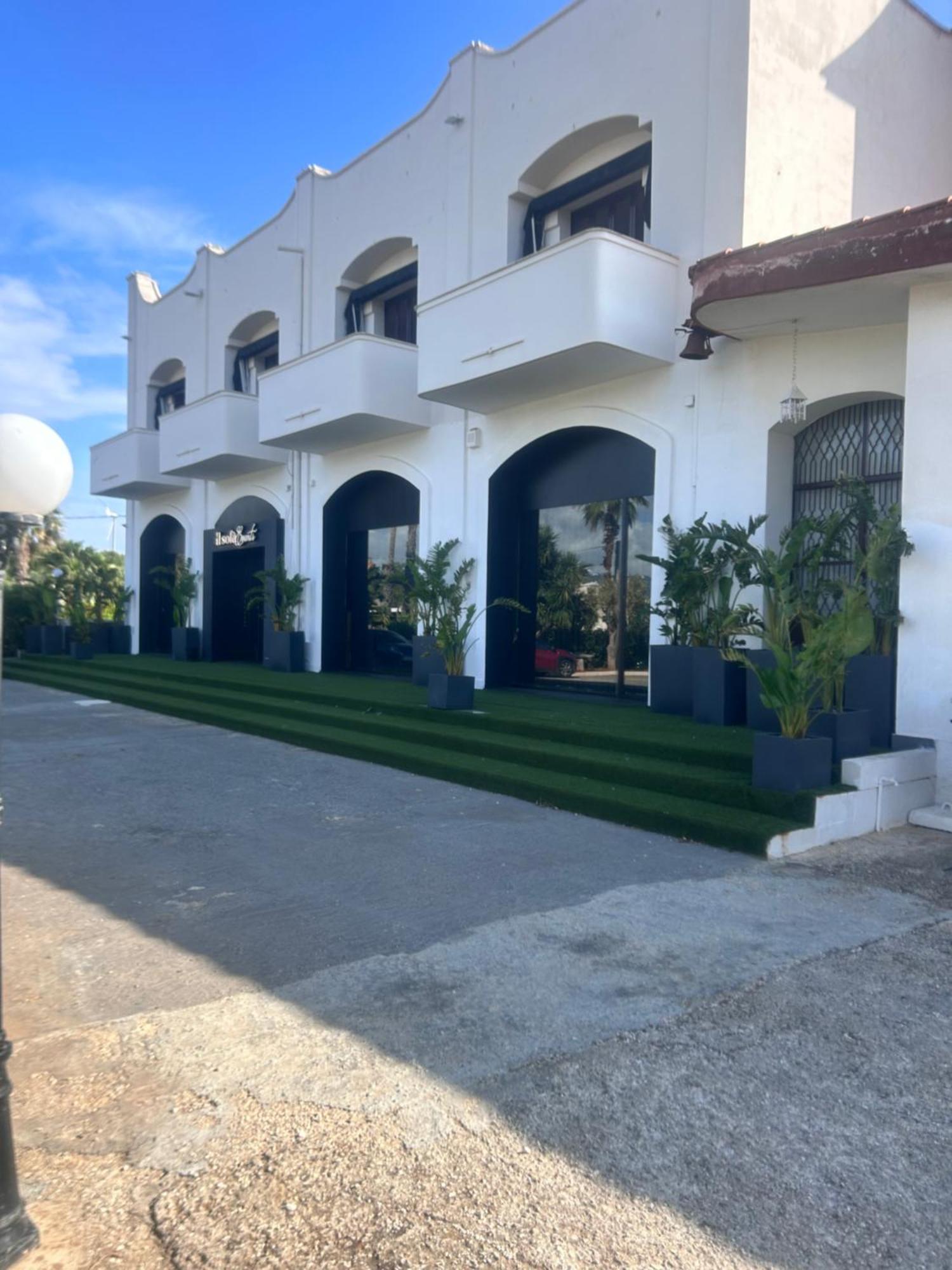 Casa con finestra che vede il mare Villa Fasano Esterno foto