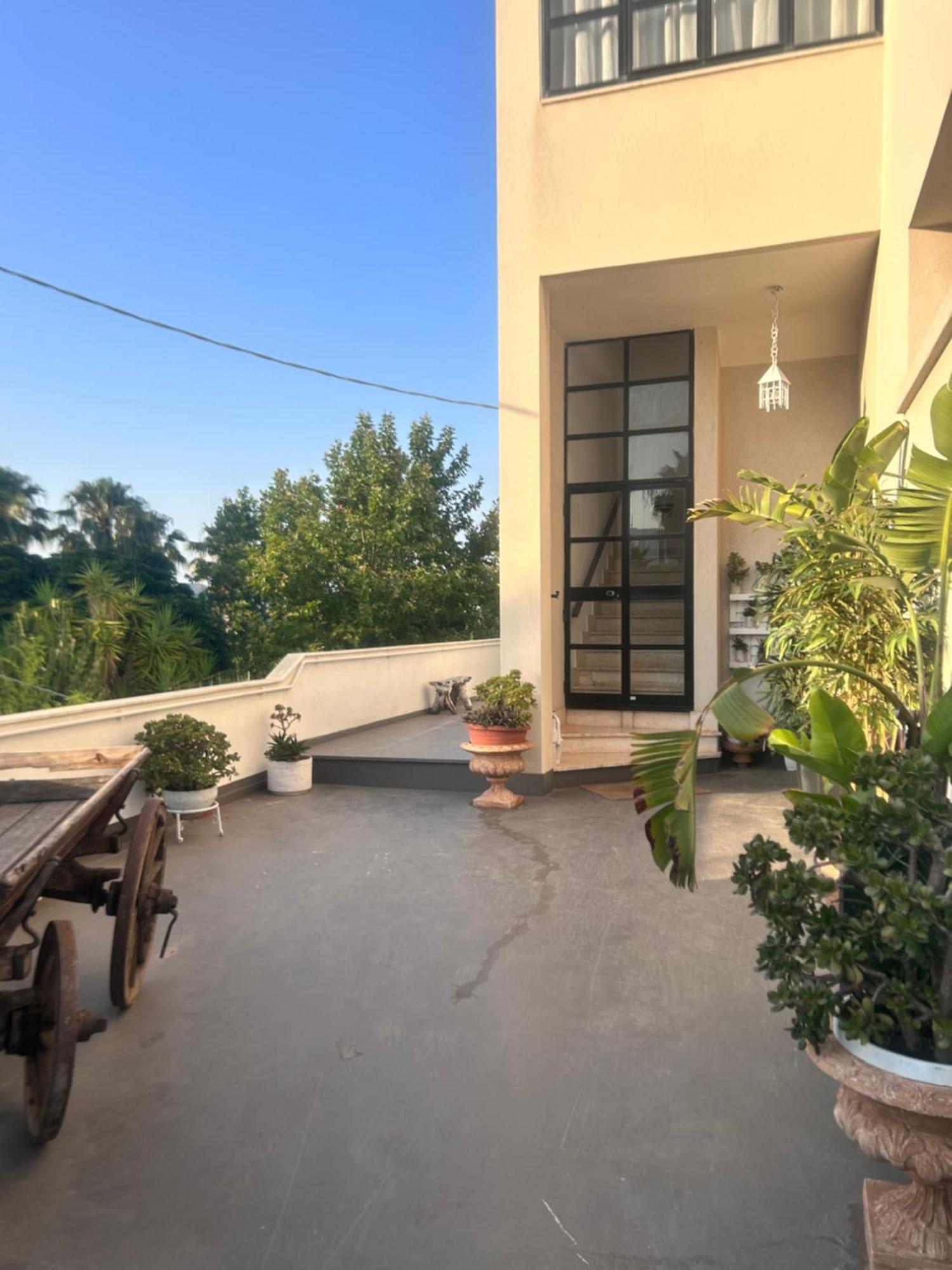 Casa con finestra che vede il mare Villa Fasano Esterno foto